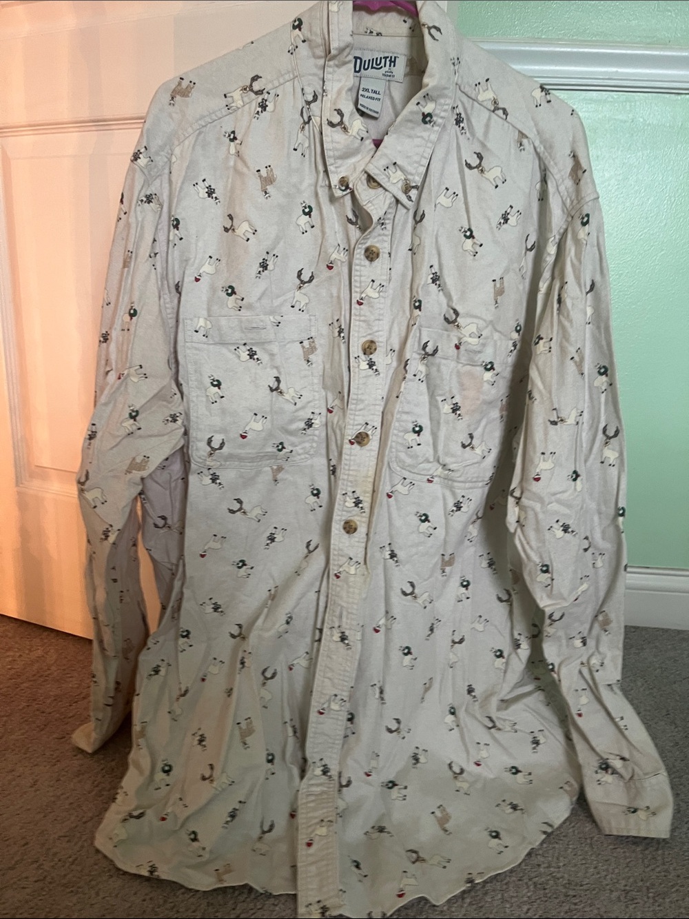 Duluth Trading Co Men’s Cream Button-Up Shirt Jacket with Dog Print
